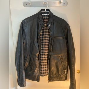 Danier leather men’s rocker/motorcycle jacket size medium